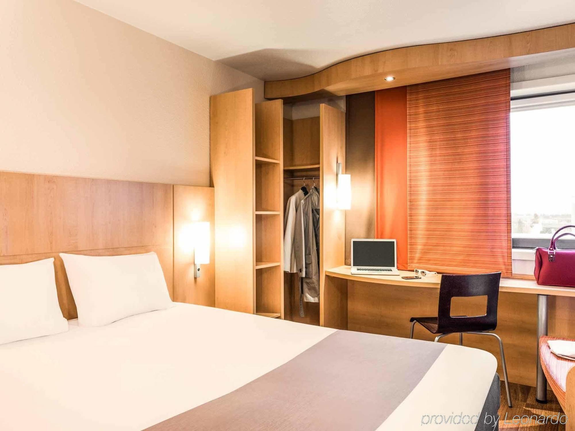 Ibis Paris Creteil Hotel Exterior photo